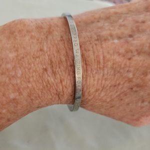 Be Bangles-I stopped waiting for the light at the end of the tunnel and lit that